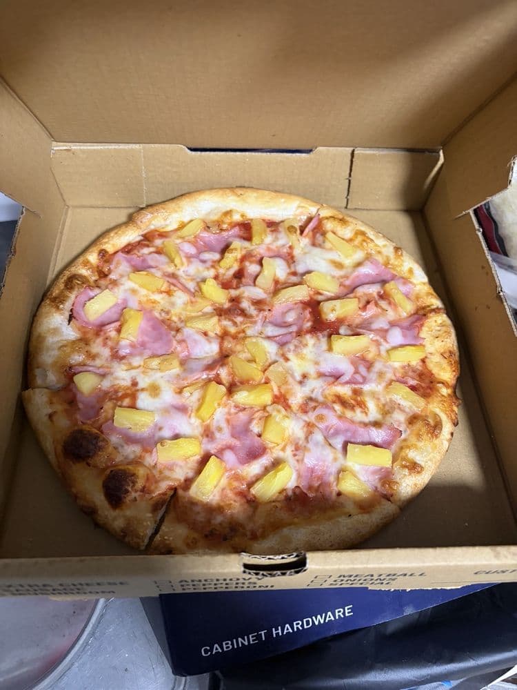 Toti's Pizza and Grill