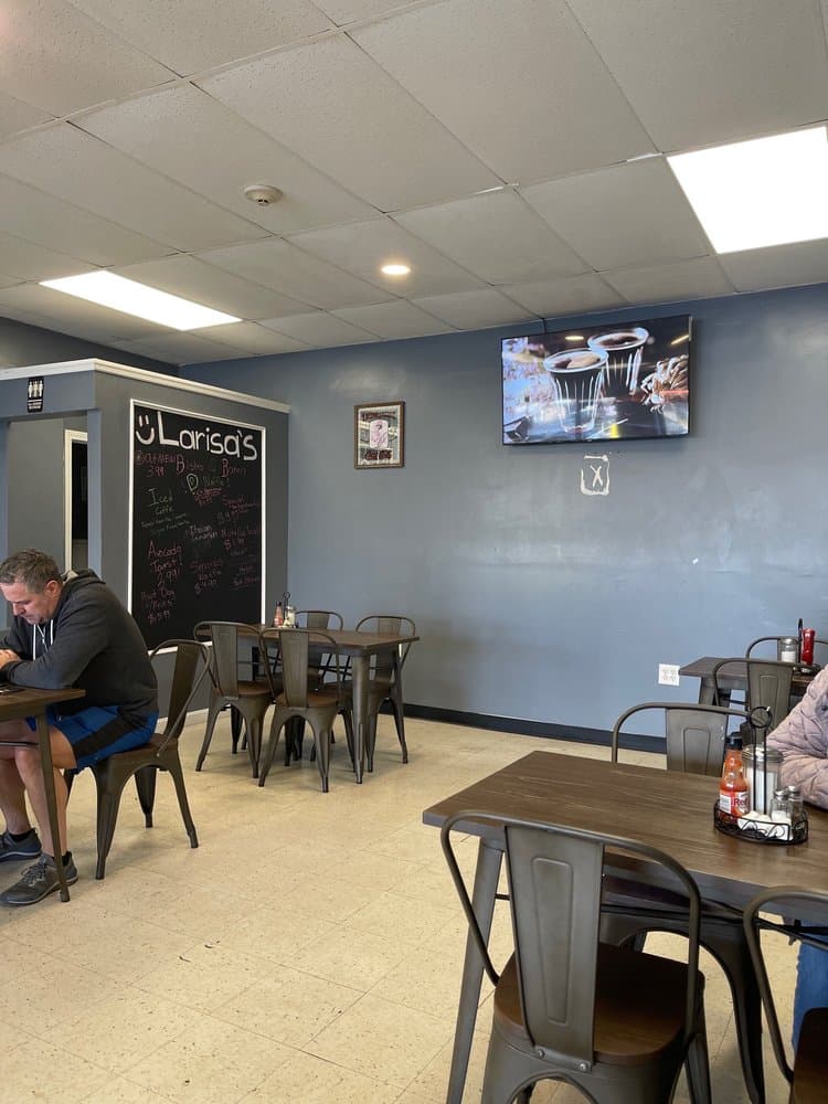 Larisa’s Bistro and Bakery