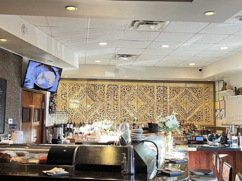 Lim's Fine Thai & Sushi Restaurant