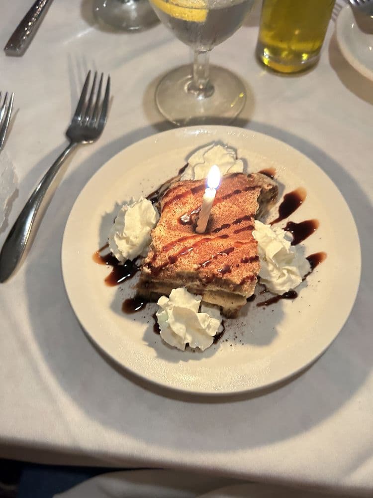 Lucia Italian Restaurant & Pizzeria