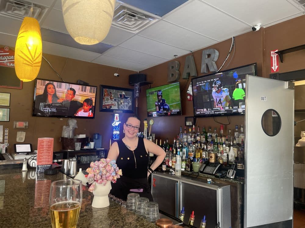 Twin River Pizzeria, Crazy Wings