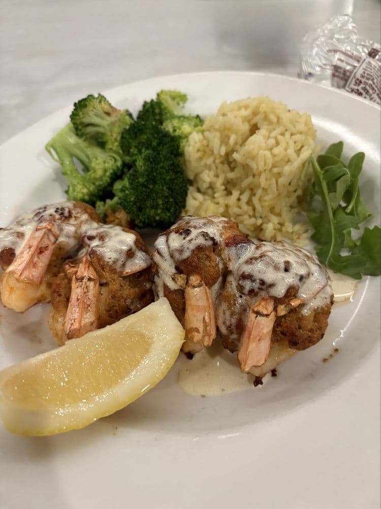 Johnny's Restaurant & Patio Bar