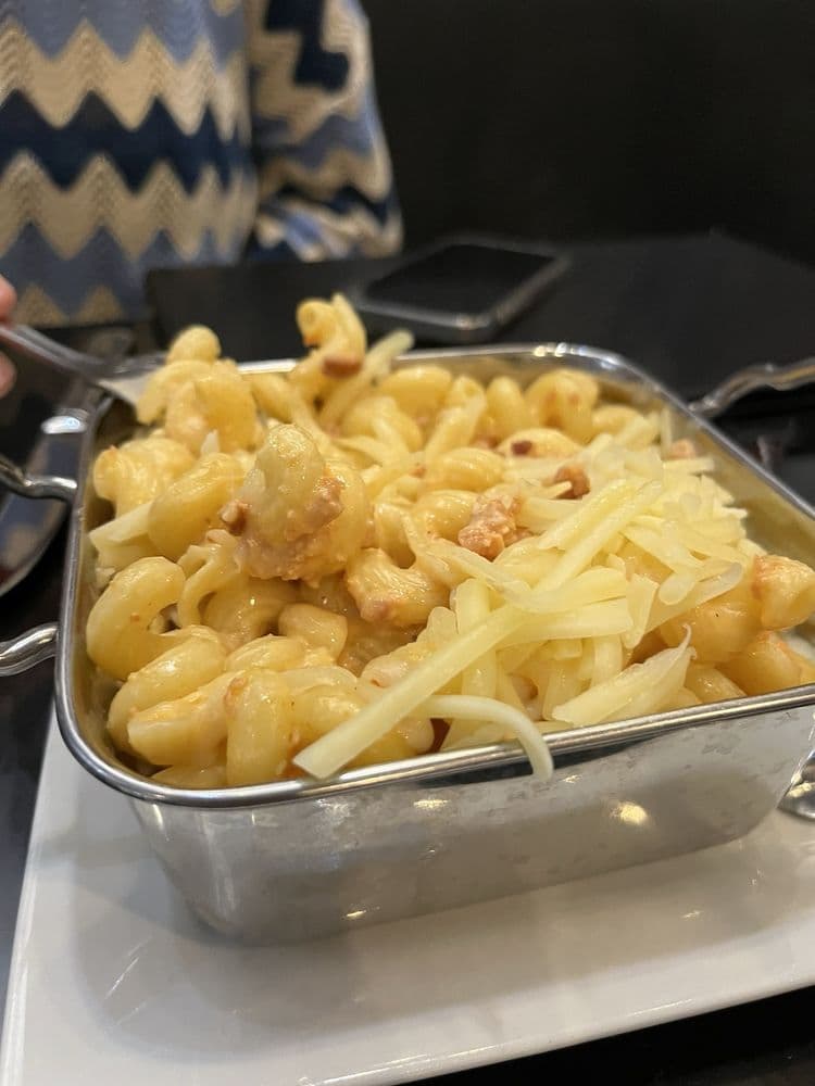 SpeakEasy Bar & Grill