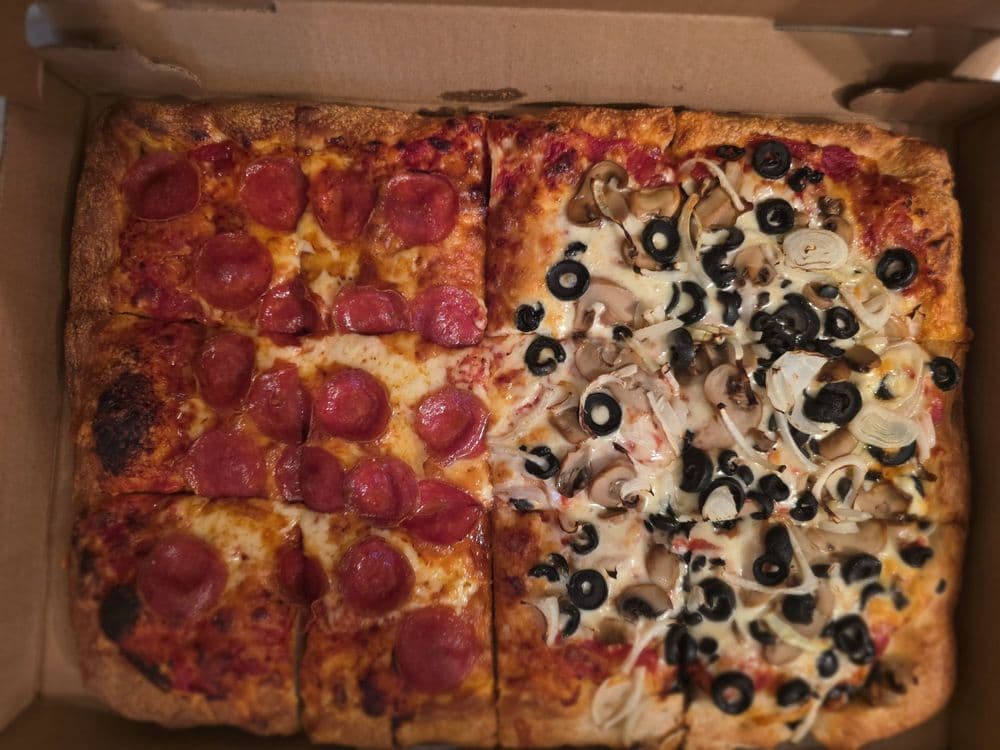 Famous Pizza Of West Warwick