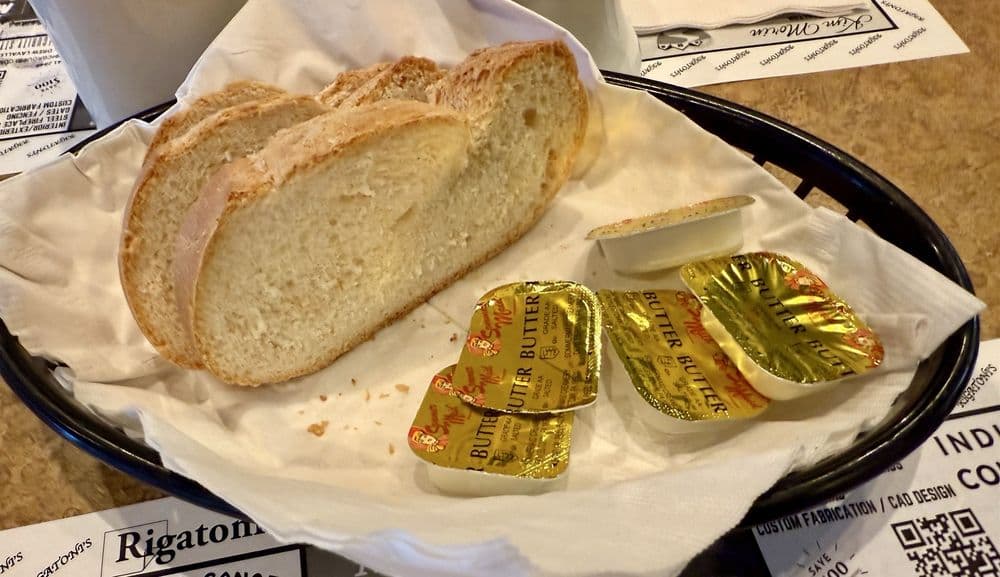 Rigatonis Family Restaurant