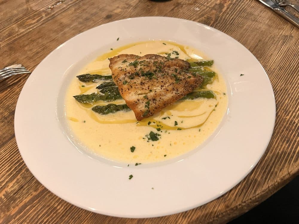 Farmhouse Kitchen and Bar